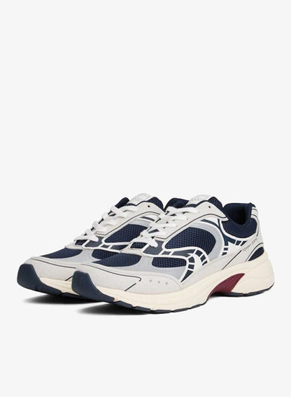 Casual Low Top Sneakers