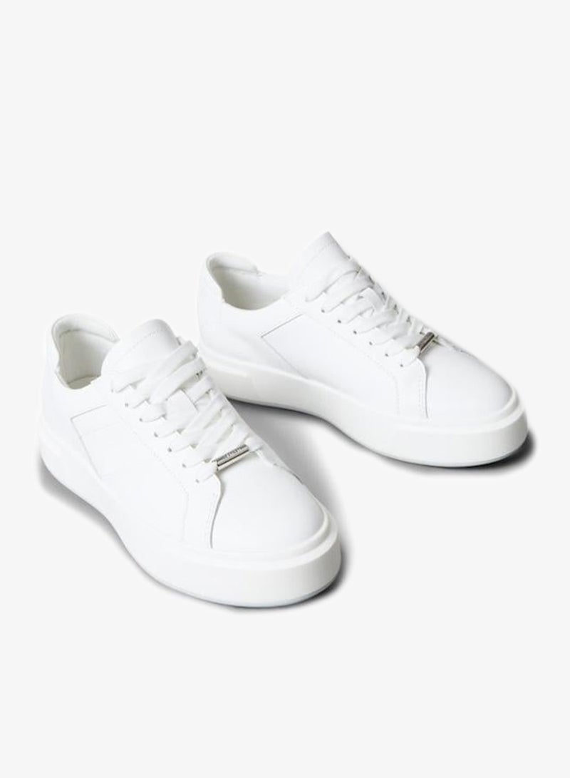 Casual Low Top Sneakers
