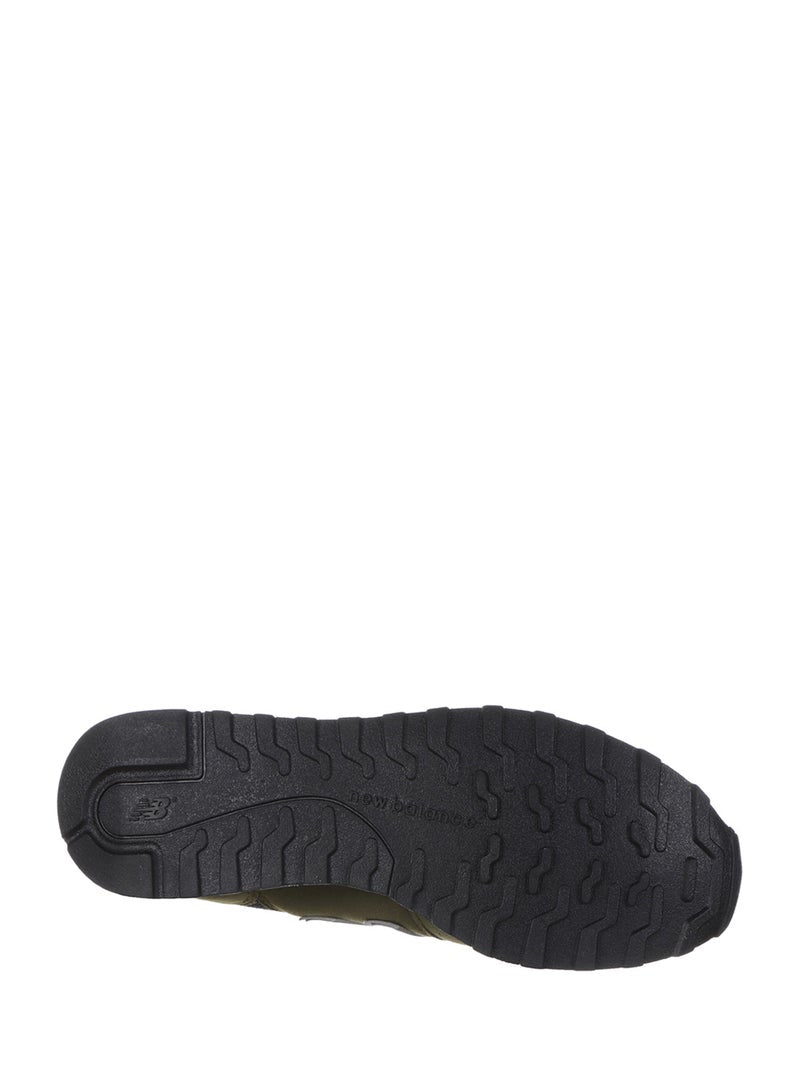 500 Sneakers