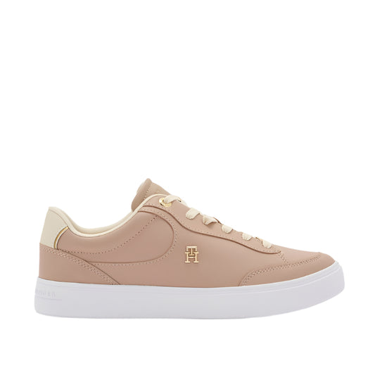 Logo Detail Lace Up Low Top Sneakers