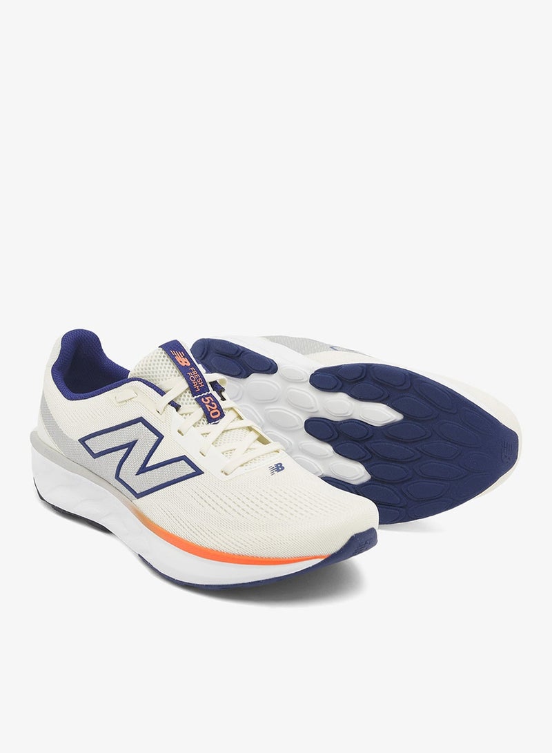 520  Sports Shoes
