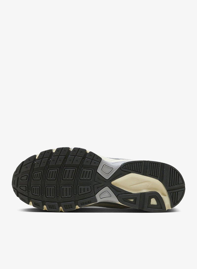 Nike Initiator