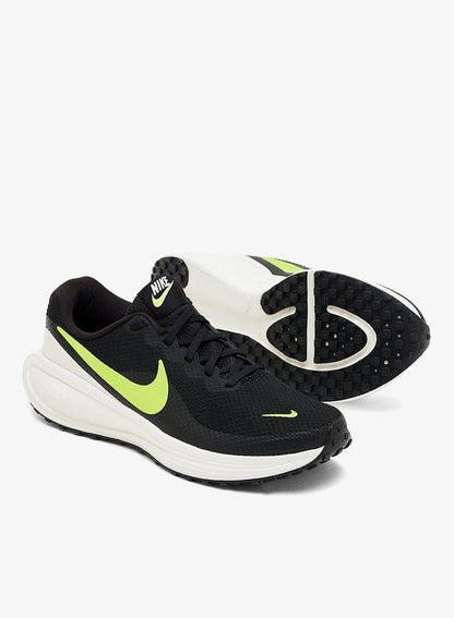 Nike Revolution 8