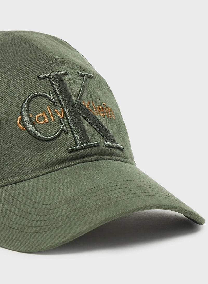 LARGE LAYERED MONOLOGO curved peak CAP