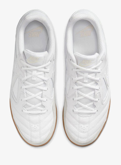 Nike Gato