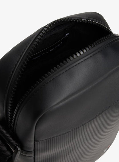 Hilfiger Flag Ribbed Crossbody Reporter Bag