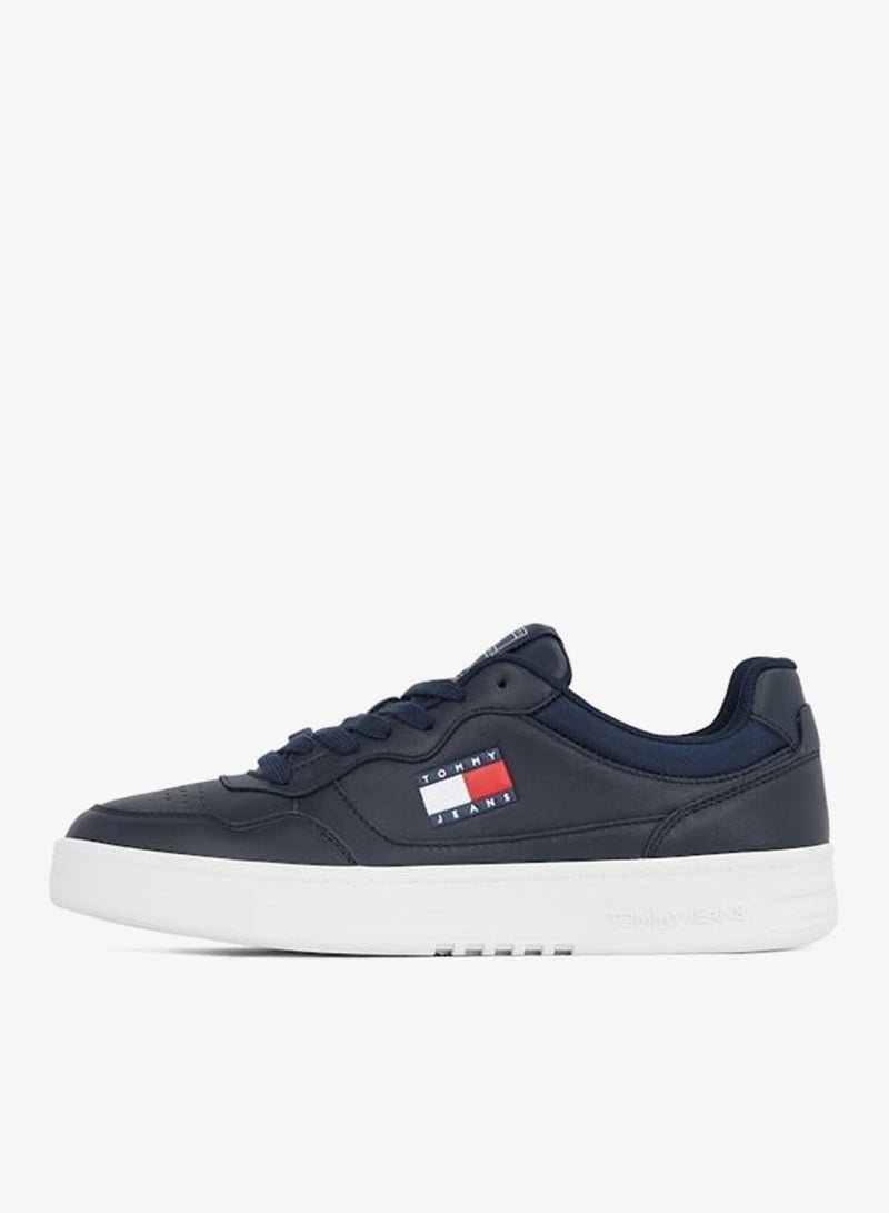 ESSENTIAL LEATHER LOW TRAINERS