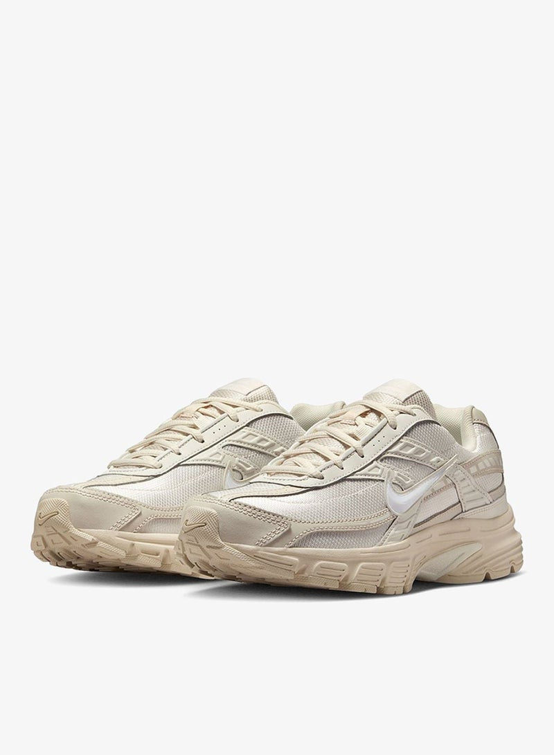 WMNS NIKE INITIATOR