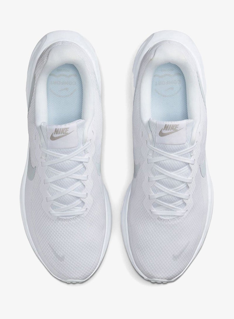 Nike Revolution 8 Trainers for Men - White