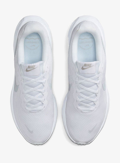 Nike Revolution 8 Trainers for Men - White