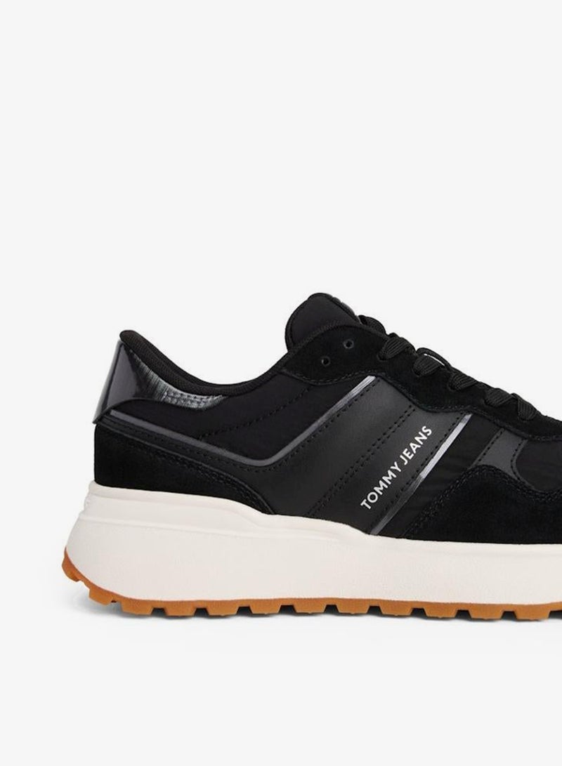 Cleated Runner