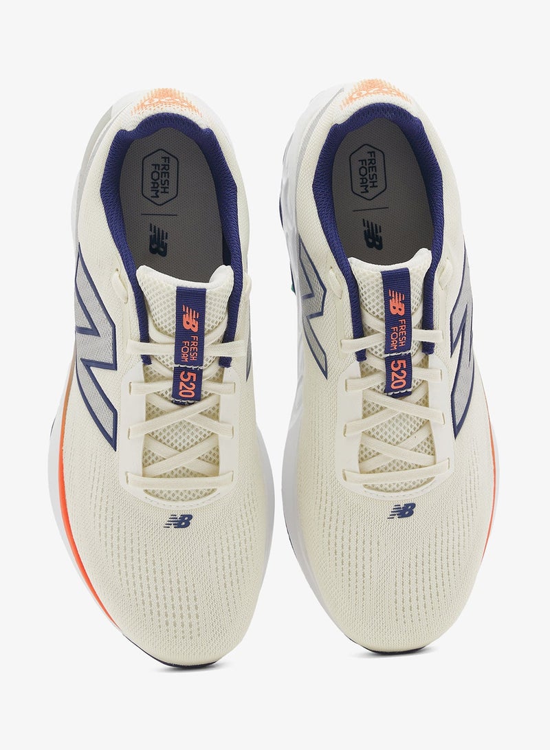 520  Sports Shoes