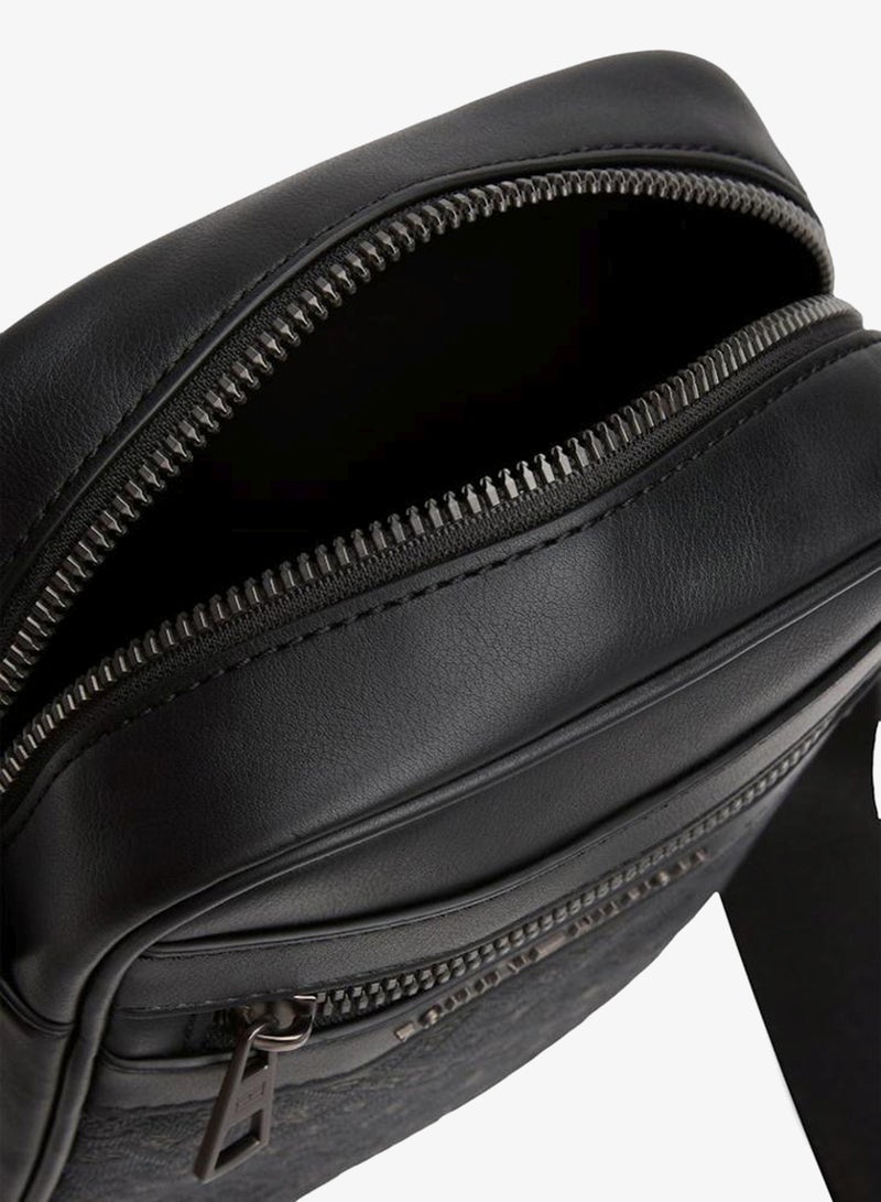 Logo Detailed Messenger Bag
