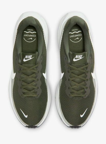 NIKE REVOLUTION 8