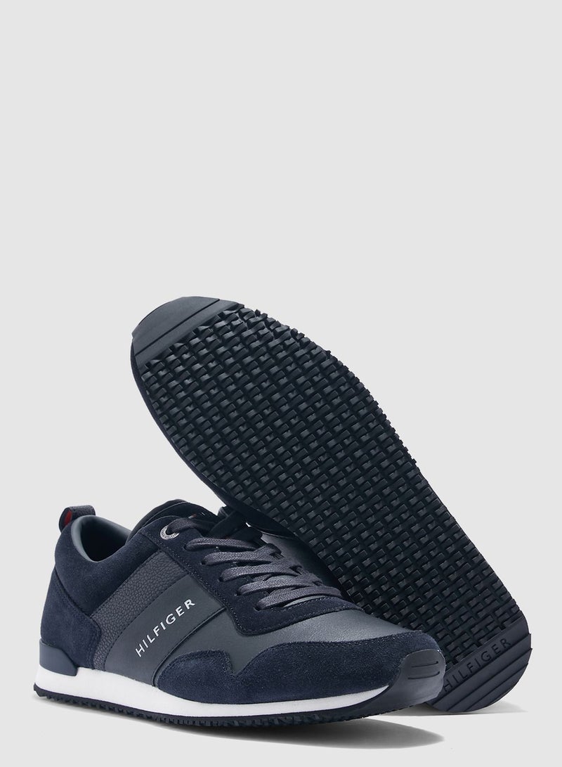 Maxwell 11 Sneakers