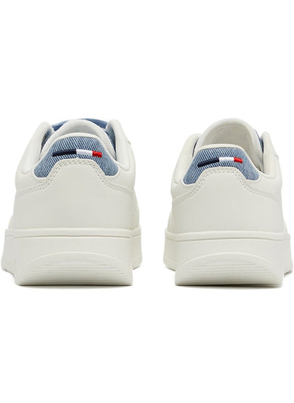Women's White Low-Top Sneakers - High-Quality Sole for Everyday Look