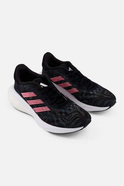 Women Supernova 3 Lace Up Running Shoes, Multicolor