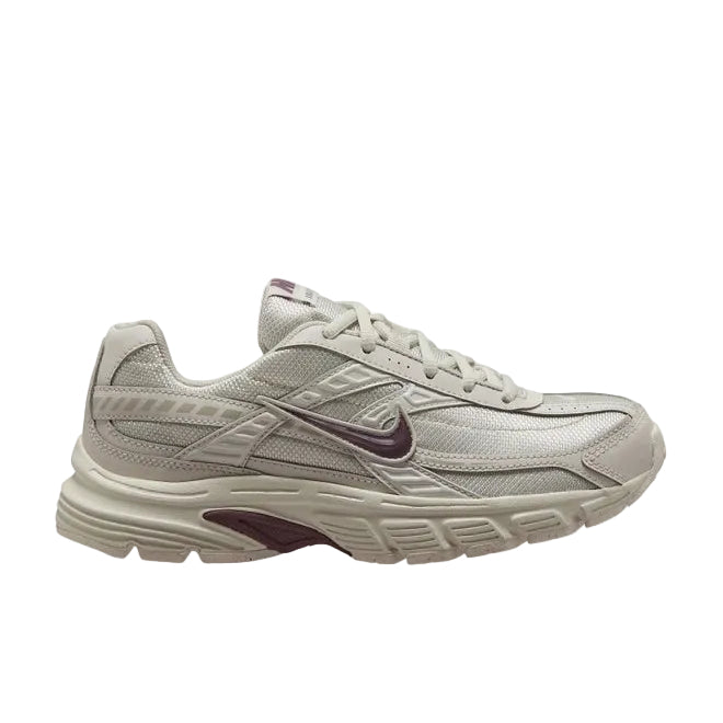 WMNS NIKE INITIATOR