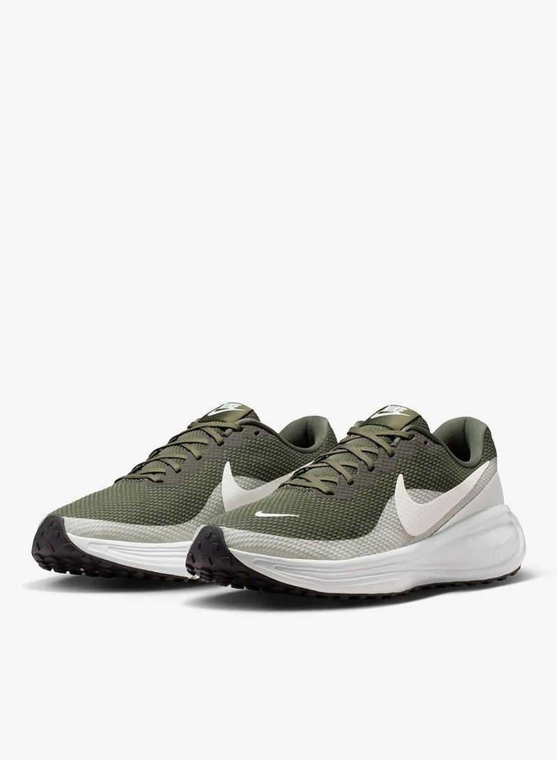 NIKE REVOLUTION 8