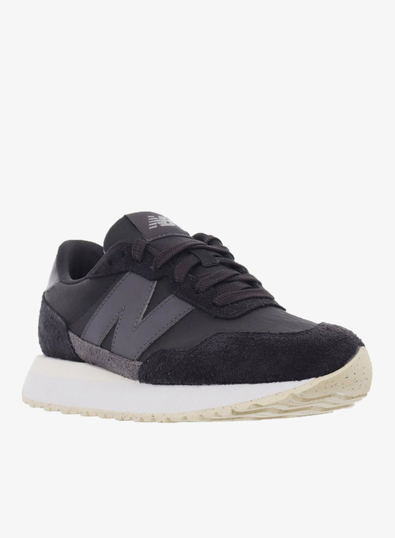 237 Sneakers