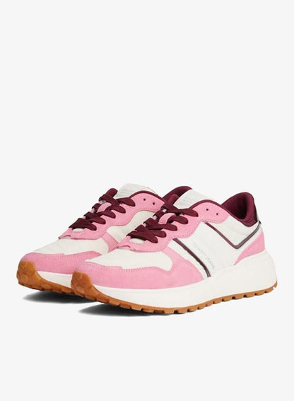 Cleated Runner