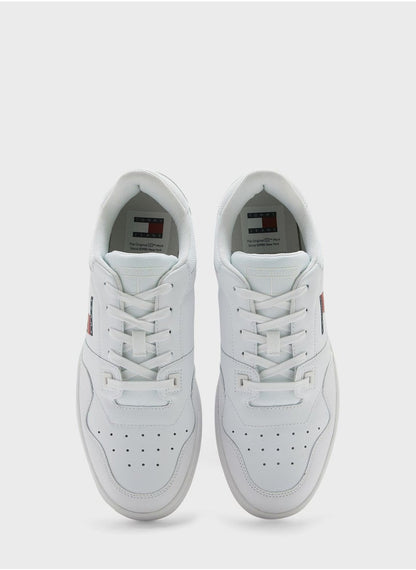 ESSENTIAL RETRO BASKETBALL TRAINERS