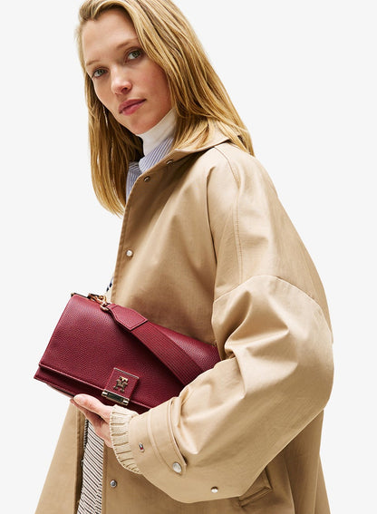 Her Medium Shoulder Bag