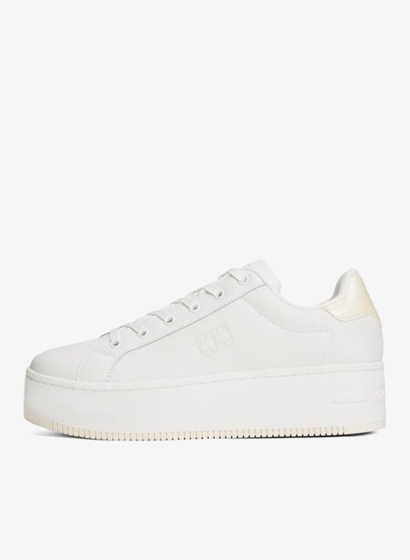 Flatform Pearlized Sneaker