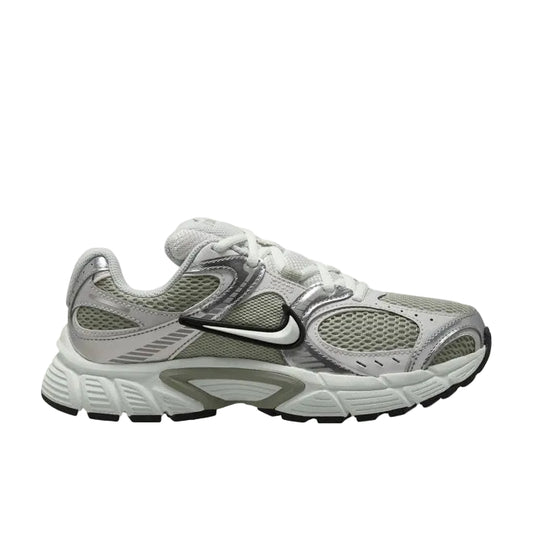 W NIKE V5 RNR