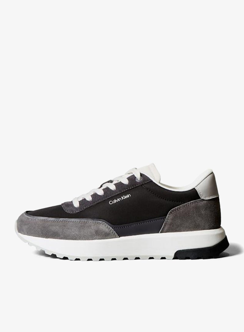 City Runner  Low Top Sneakers