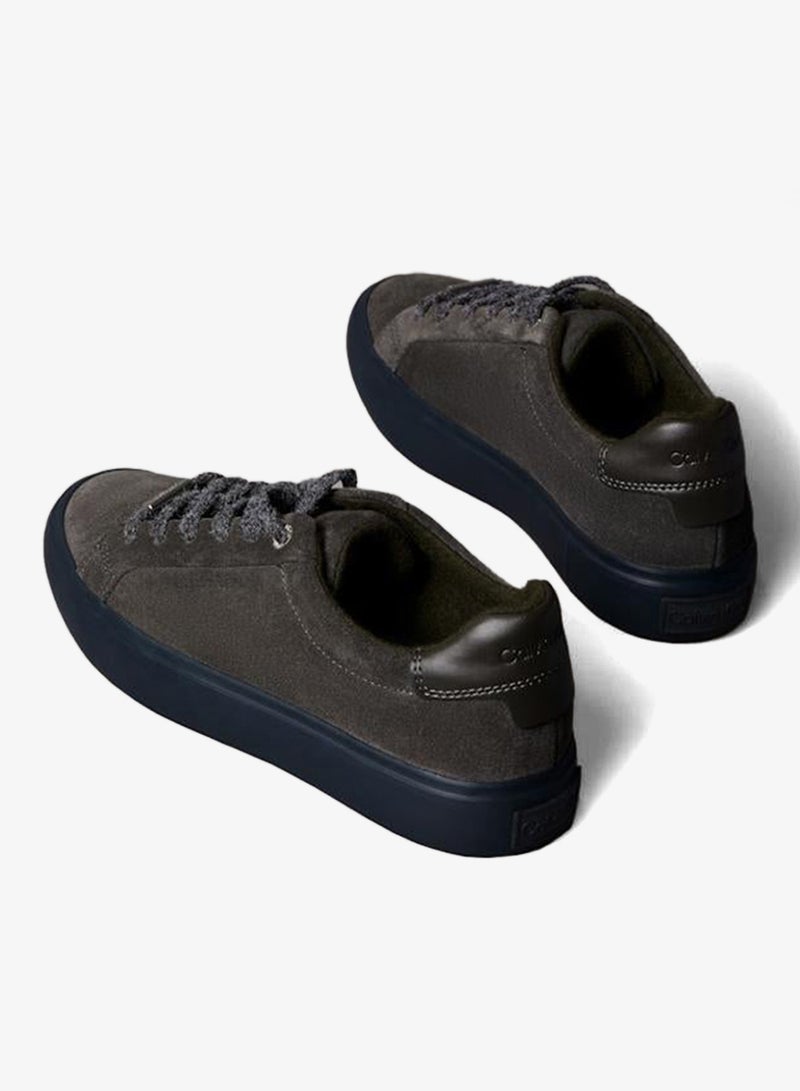 Casual Low Top Sneakers