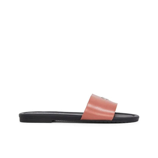 Causal Flat Sandals