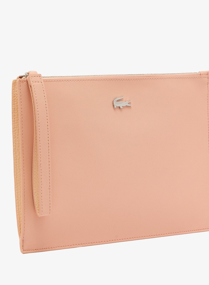 Core Essentials Clutch