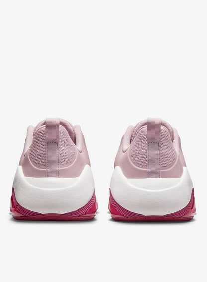 Nike Bella 7