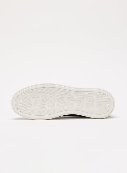 Women's Black Low-Top Sneakers - Stylish Design with White Sole Accent and Cushioned Comfort for Everyday Wear