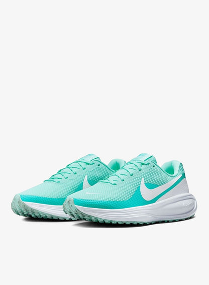 Nike Revolution 8