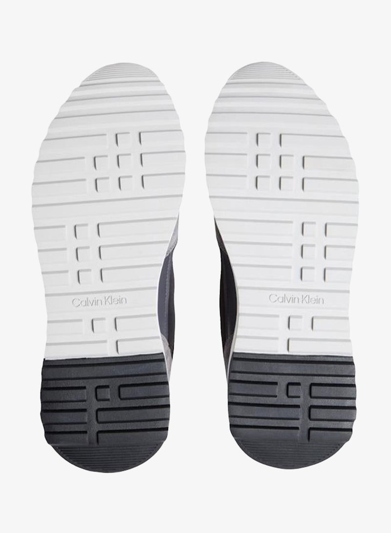 City Runner  Low Top Sneakers