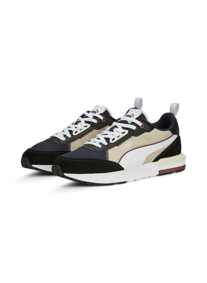 R22 Mens Black Trainers