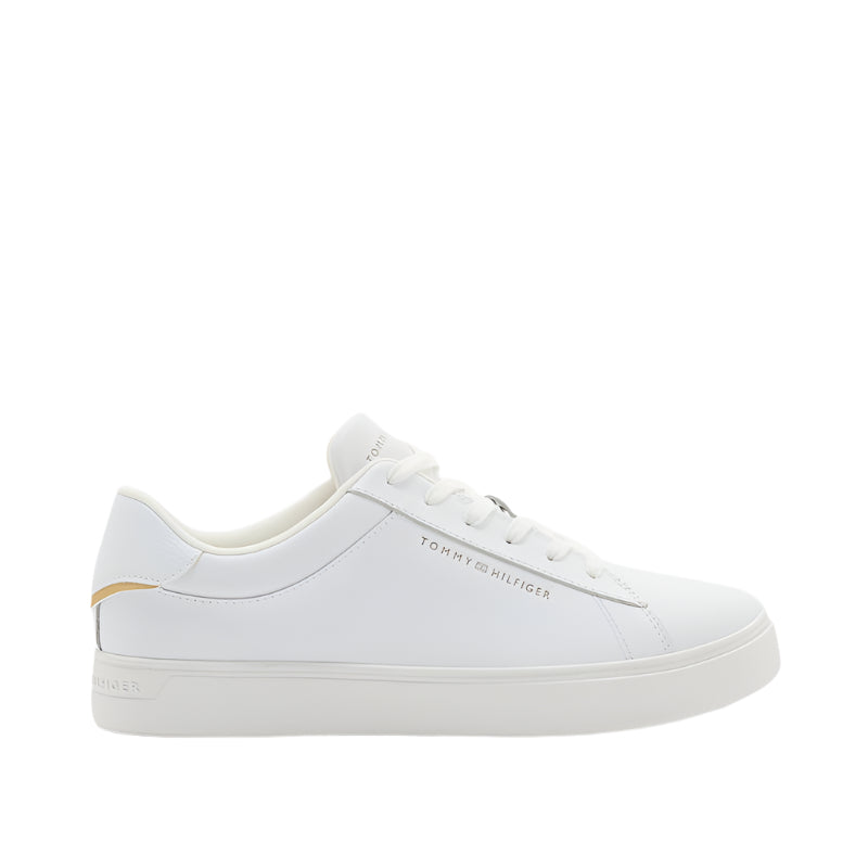 Logo Detail Lace Up Low Top Sneakers