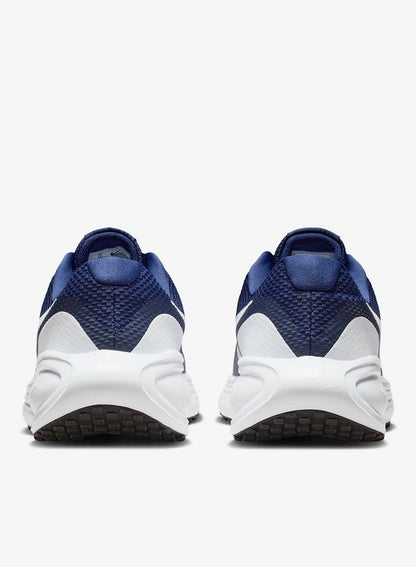 NIKE REVOLUTION 8