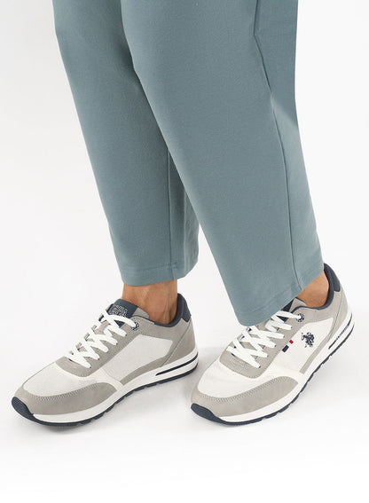 Men's Low-Top Sneakers - Bold Rugged Style with Durable Sole for Outdoor Wear