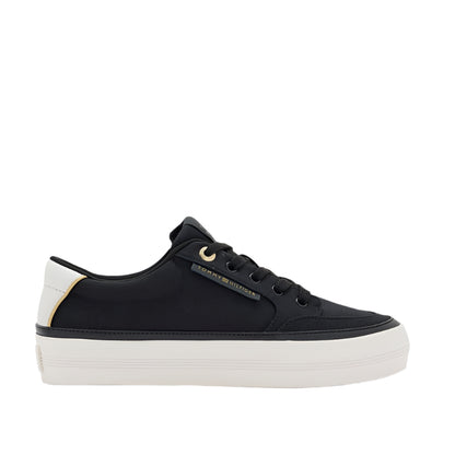 Logo Detail Lace Up Low Top Sneakers