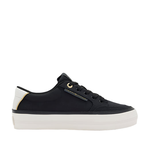 Logo Detail Lace Up Low Top Sneakers