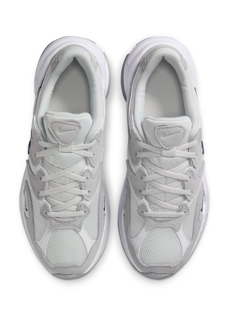 Al8 Sneakers