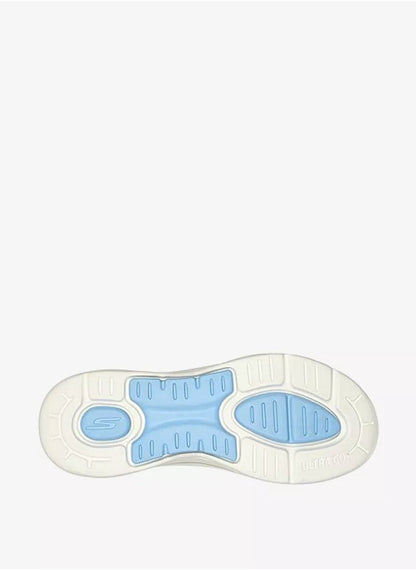 GO WALK ARCH FIT