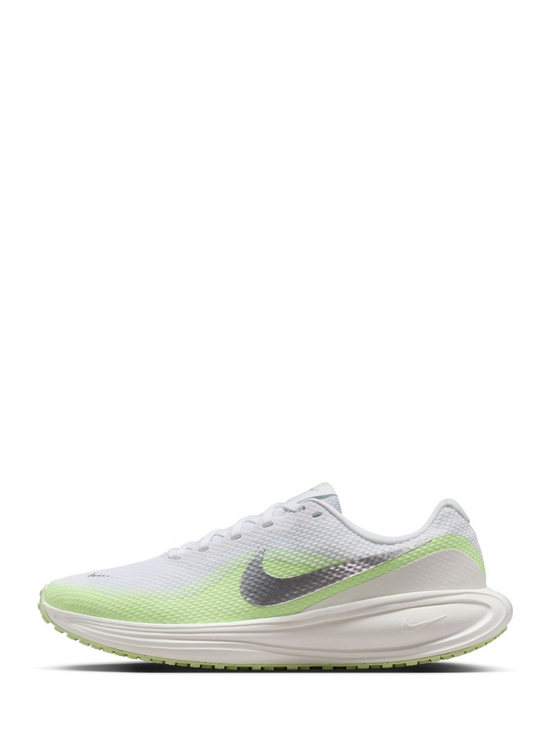 Nike Revolution 8