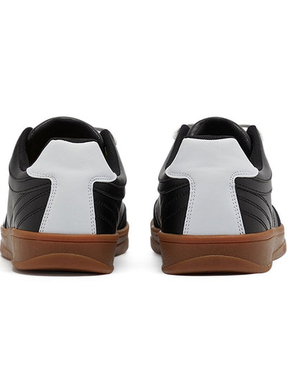 Men's Black Low-Top Sneakers - Fashionable Lace-Up Style, Perfect for Everyday Casual Outfits