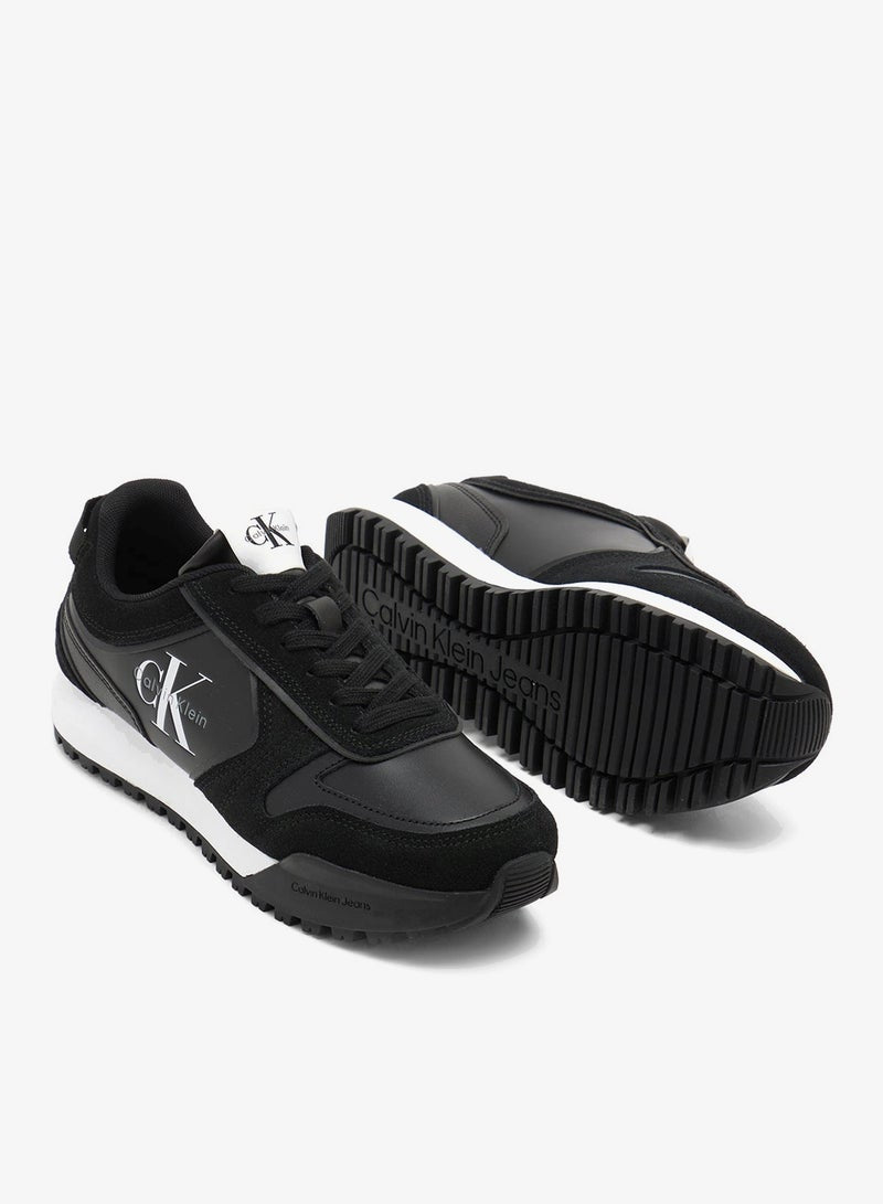 Casual Low Top Sneakers