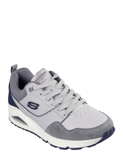 Uno Sneakers