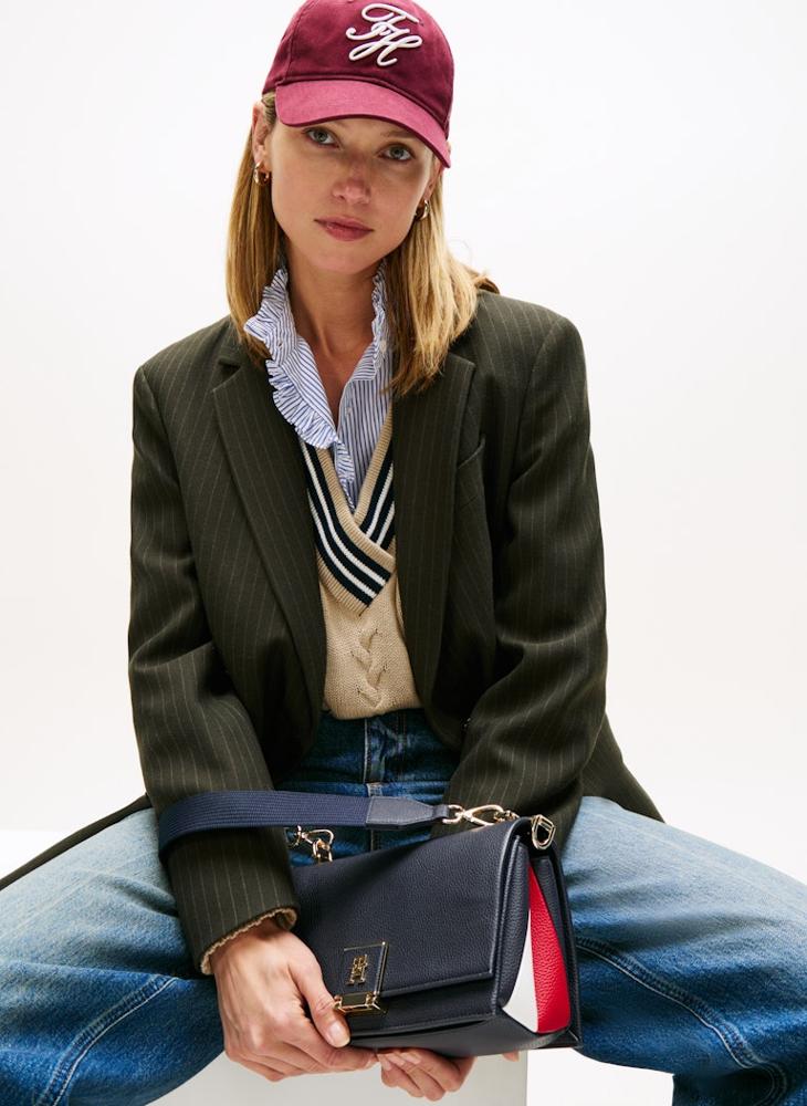 Her Medium Shoulder Bag